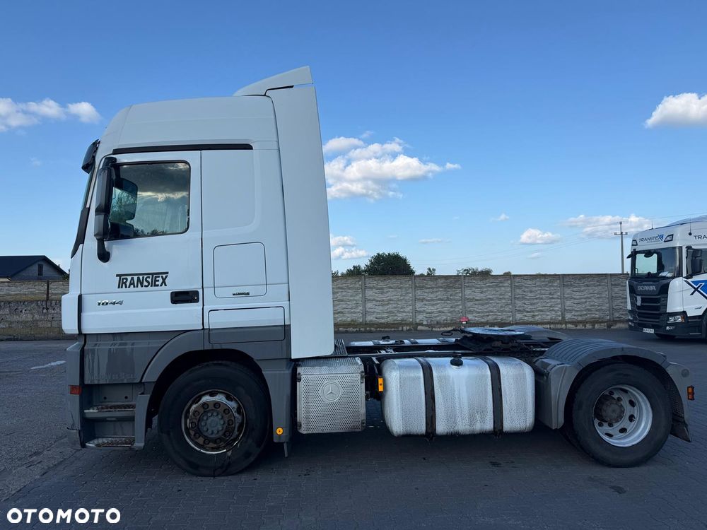 Mercedes-Benz ACTROS 1844 LS - 2