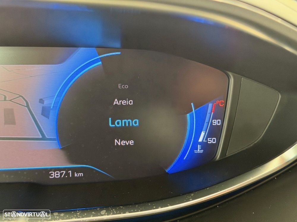 Peugeot 5008 1.2 PureTech Allure Pack EAT8 - 34