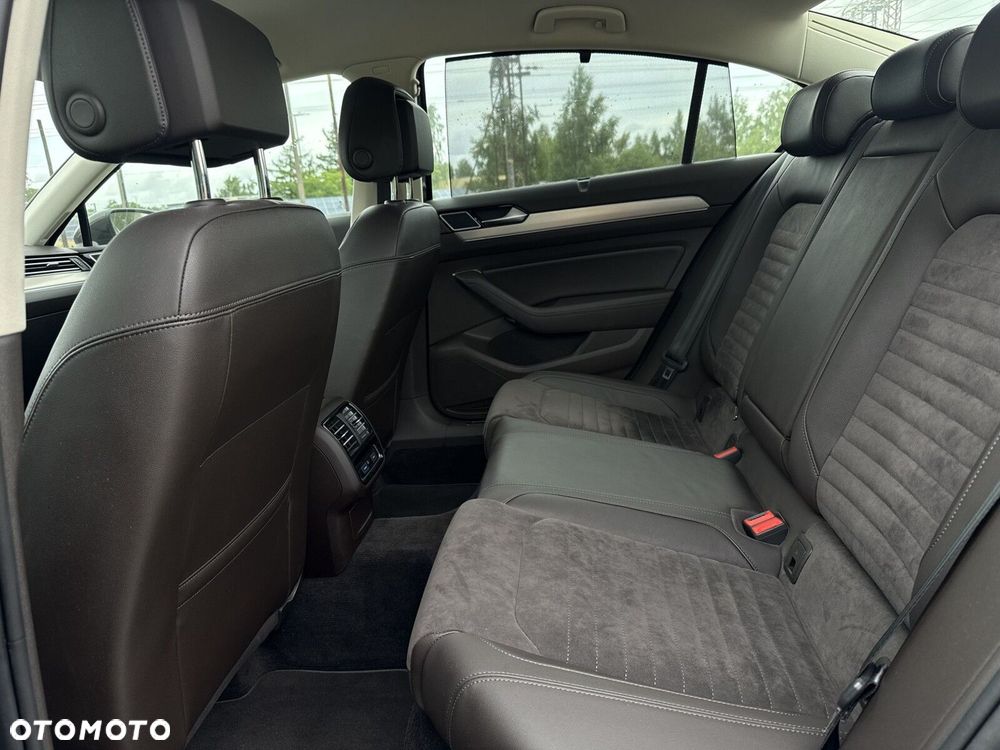 Volkswagen Passat 1.8 TSI BMT Highline DSG - 32