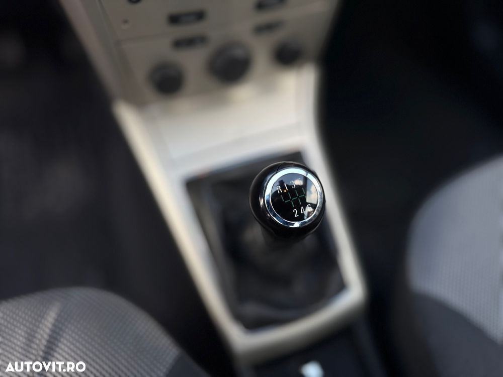 Opel Astra 1.7 CDTI Enjoy - 11