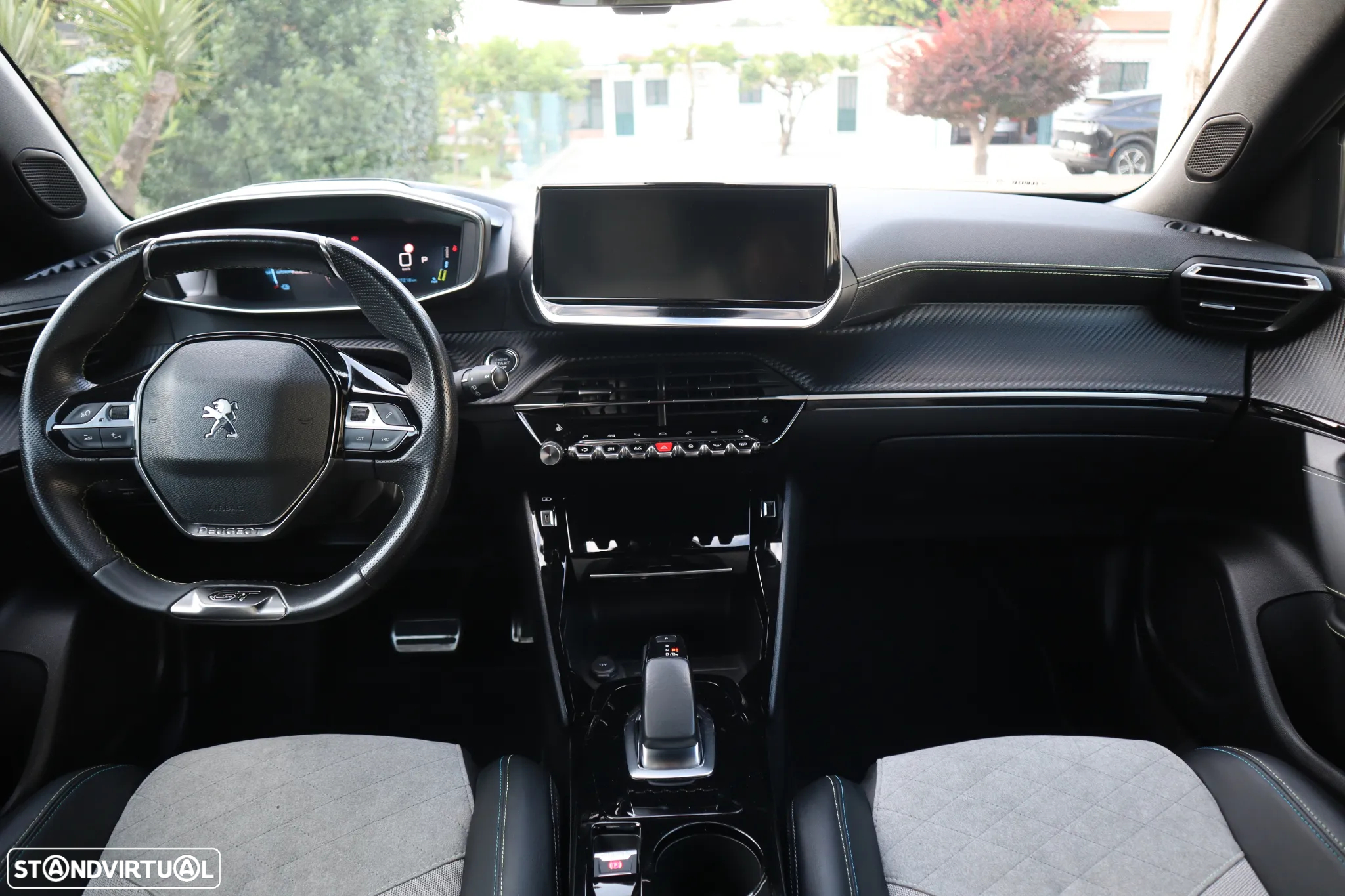 Peugeot e-2008 50 kWh GT Pack - 28