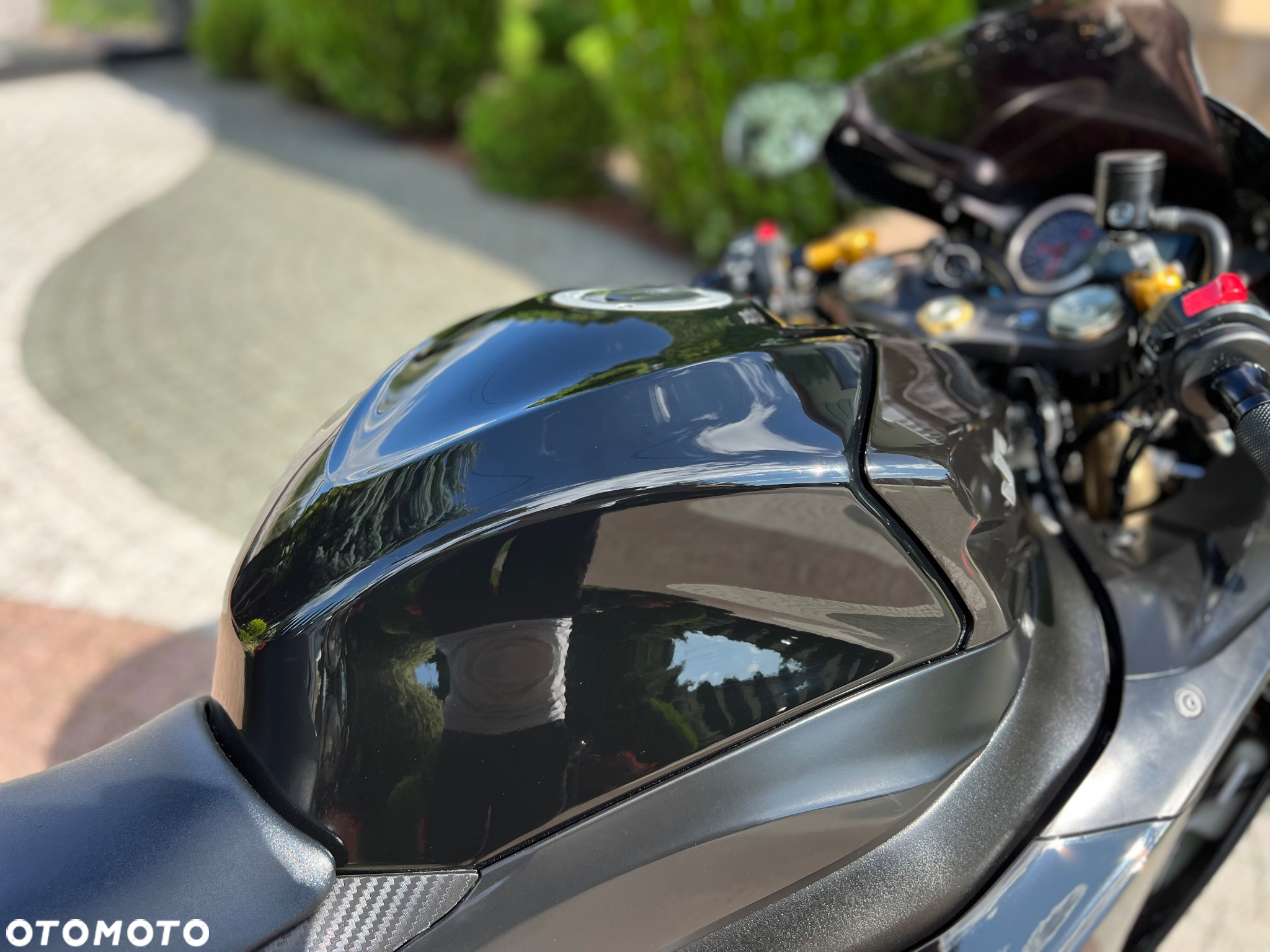 Suzuki GSX-R - 15