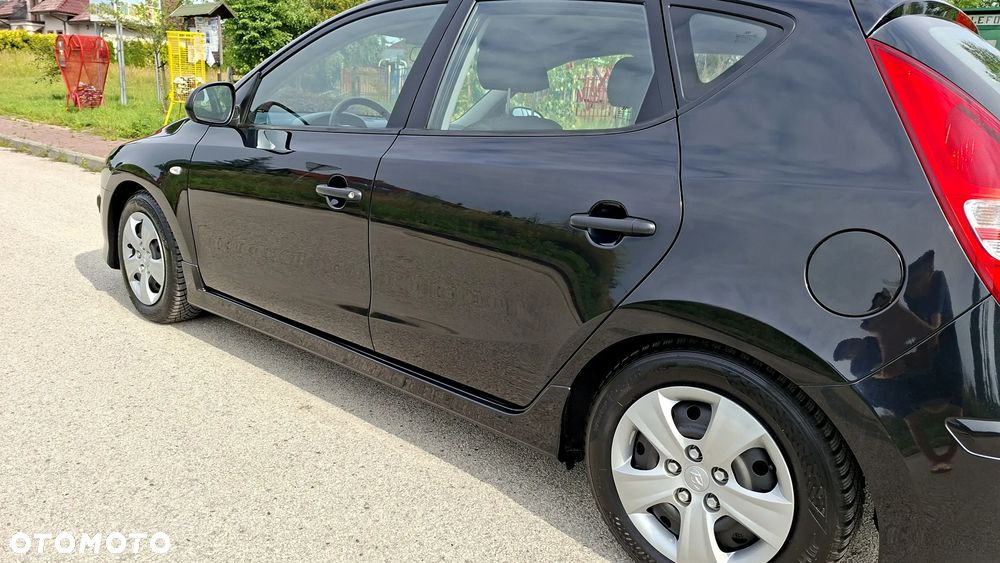 Hyundai i30 1.4 Blue Comfort - 9