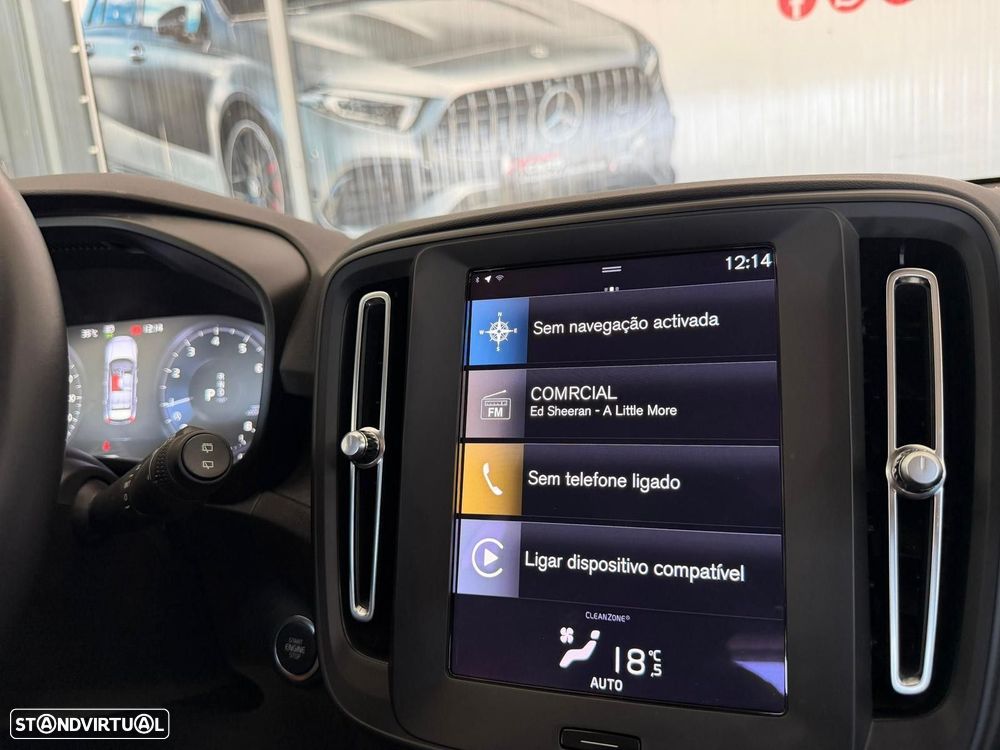 Volvo XC 40 1.5 T2 Essential Auto - 24