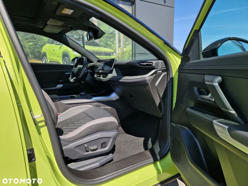 Jeep Compass 1.2 T3 mHEV First Edition FWD DCT - 19