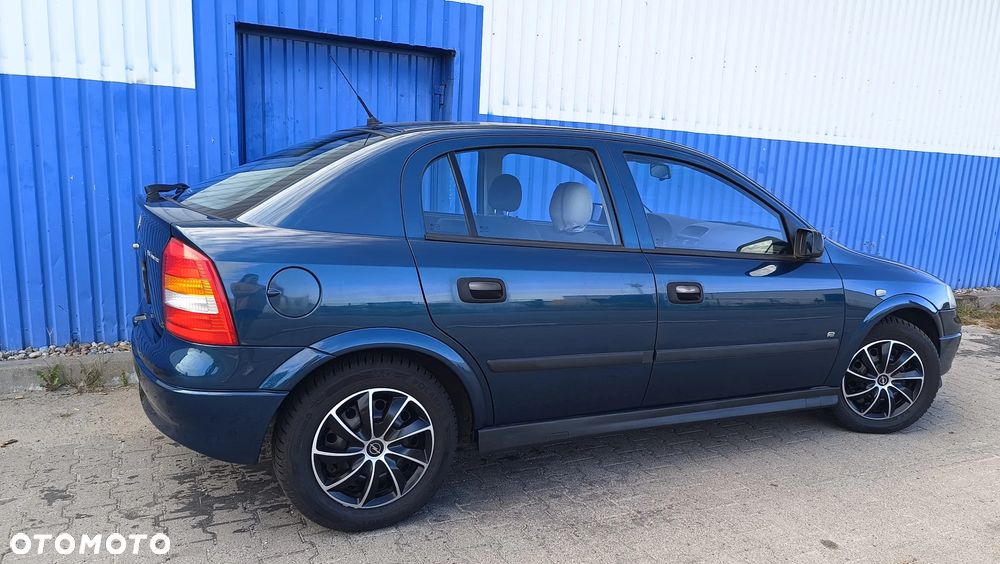 Opel Astra - 8