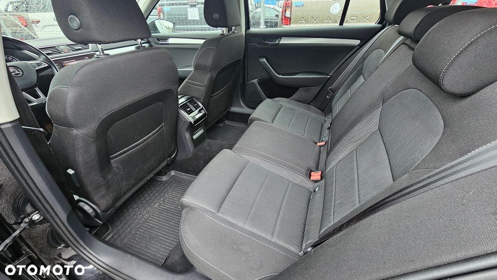 Skoda Superb 2.0 TDI Ambition DSG7 - 10