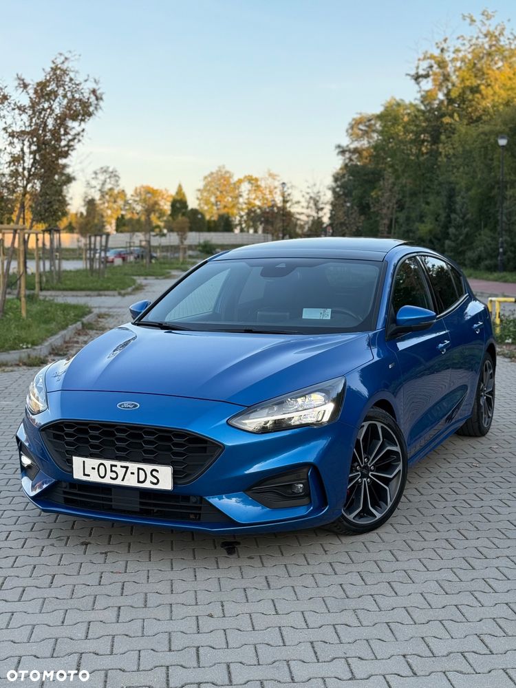 Ford Focus Turnier 1.5 TDCi DPF Start-Stopp-System ST-Line - 39
