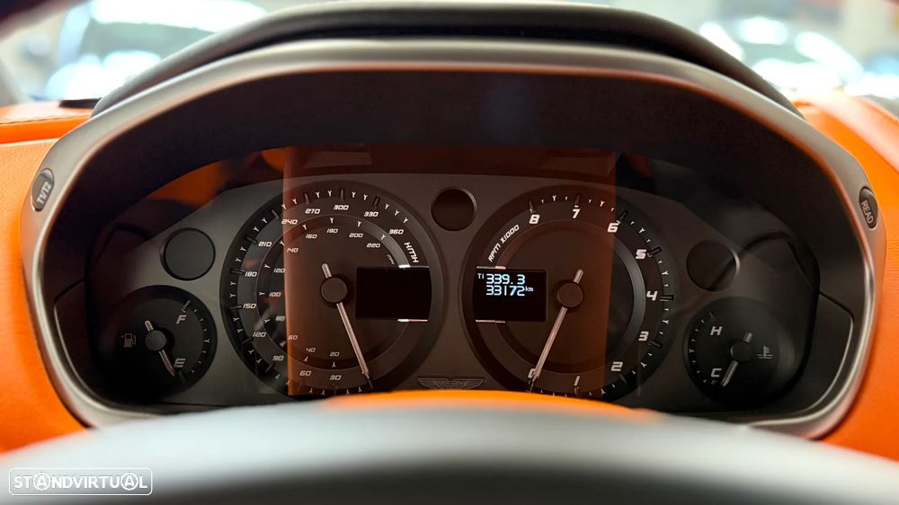 Aston Martin Vanquish Touchtronic 2 - 30