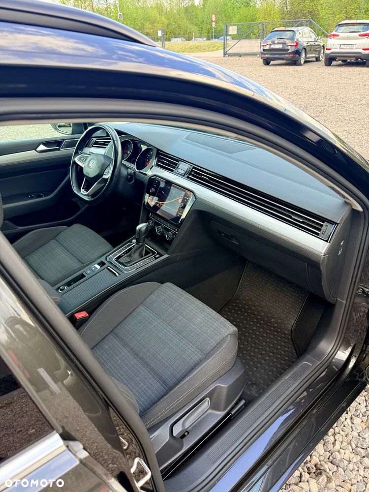 Volkswagen Passat 2.0 TDI SCR DSG Elegance - 8