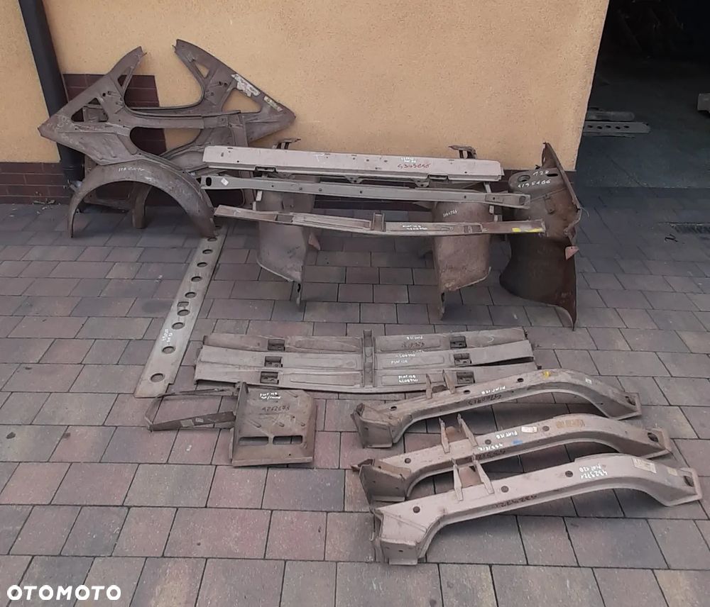 FIAT 850 FIAT 124 125 127 130 131 132 NOWE oryg. ele.  karoserii