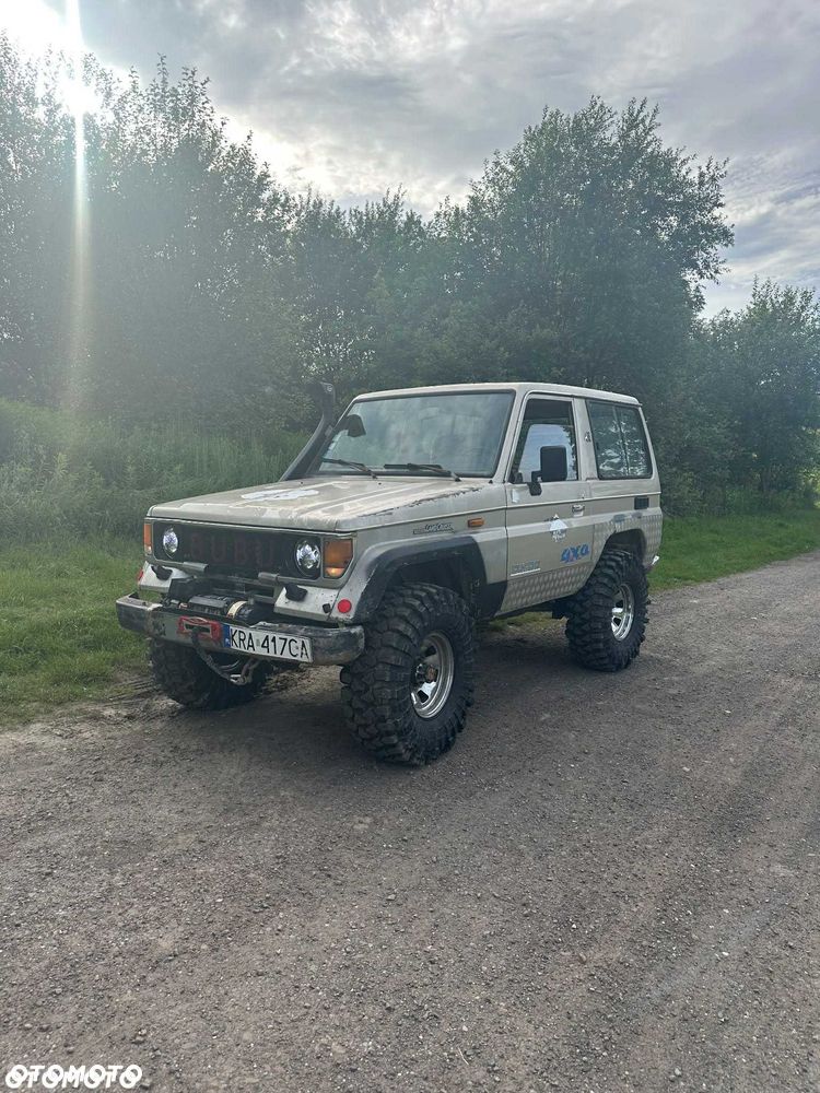 Toyota Land Cruiser - 2