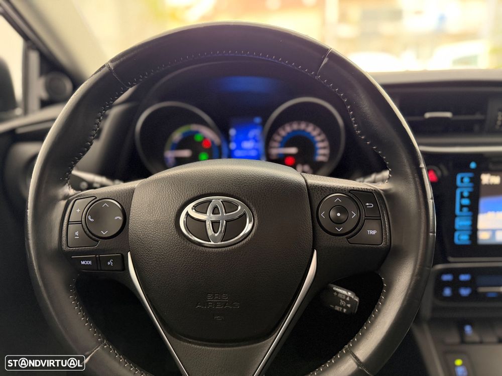 Toyota Auris Touring Sports 1.8 HSD Comfort+P.Sport - 22