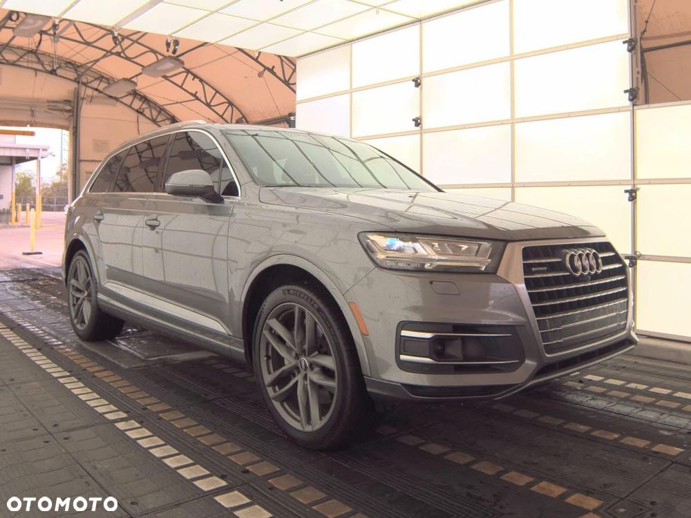Audi Q7 3.0 TFSI Quattro Tiptronic - 4