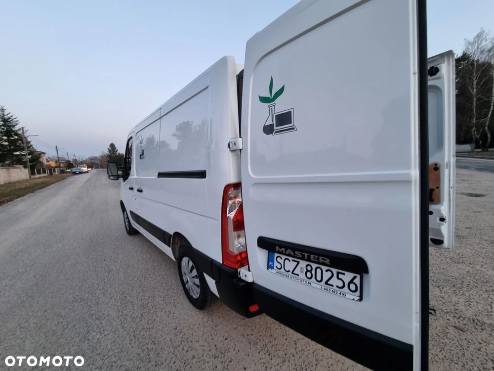 Renault Master - 18