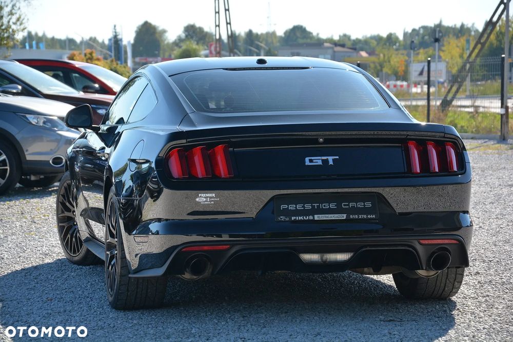 Ford Mustang - 6