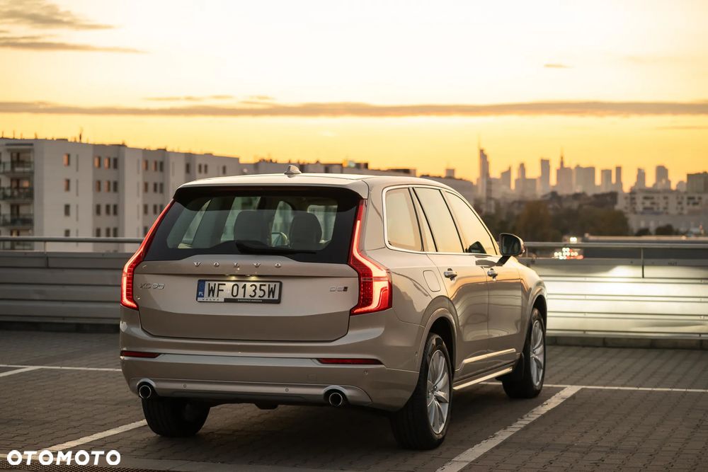 Volvo XC 90 D5 AWD Momentum - 37