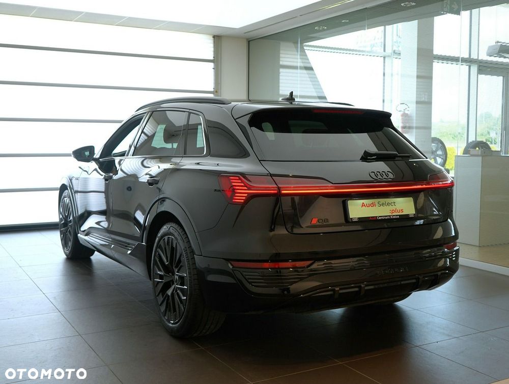 Audi Q8 e-tron - 3