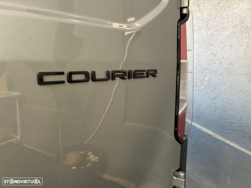 Ford Transit Courier 1.0 EcoBoost Active DCT - 8