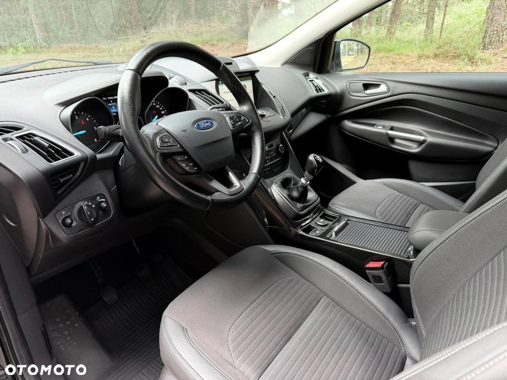 Ford Kuga 2.0 TDCi FWD Titanium - 18