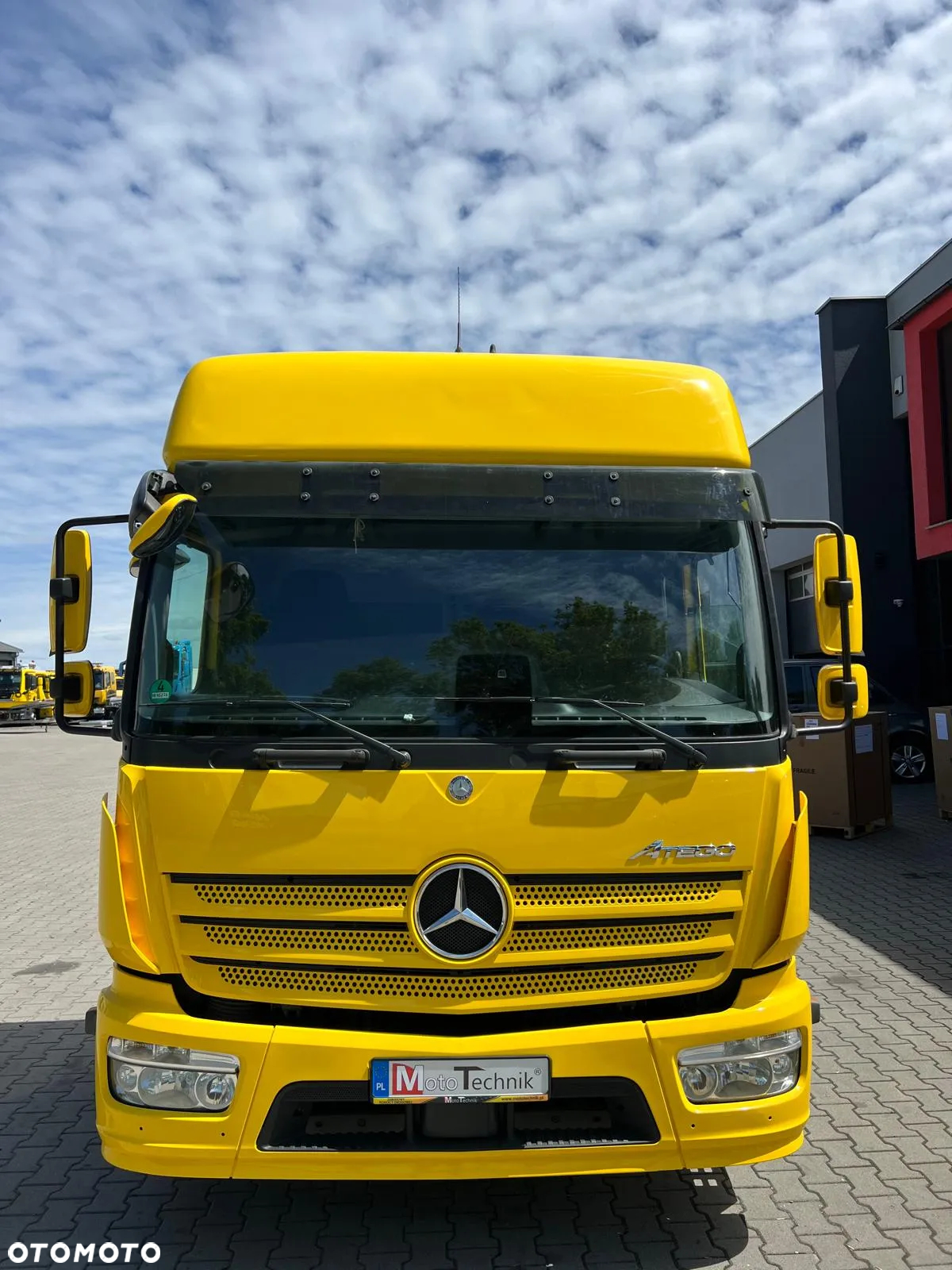 Mercedes-Benz ATEGO - 4