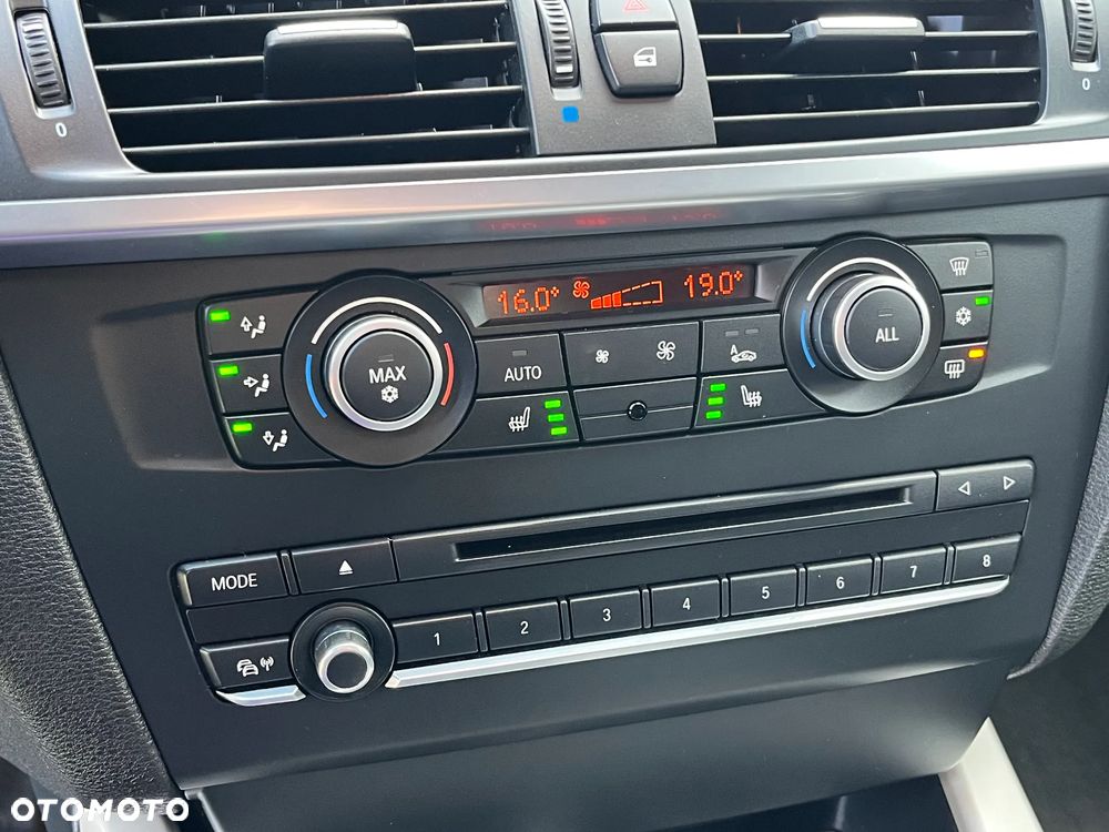 BMW X3 xDrive20d - 29