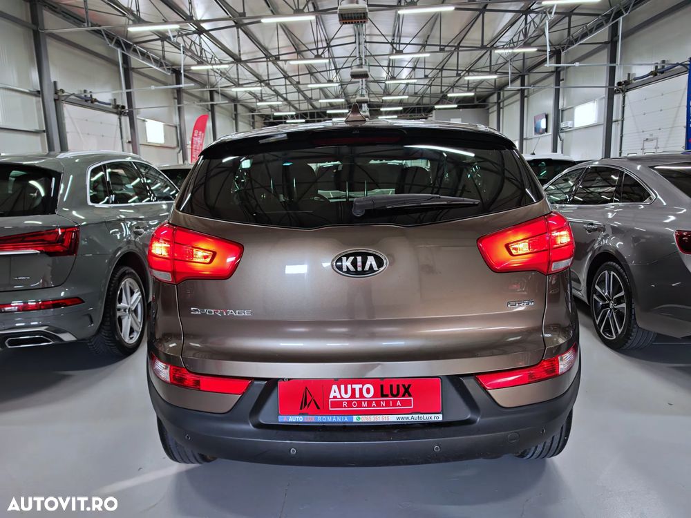 Kia Sportage 1.7 CRDI 2WD ISG Attract - 23