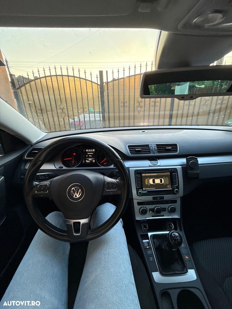 Volkswagen Passat - 7