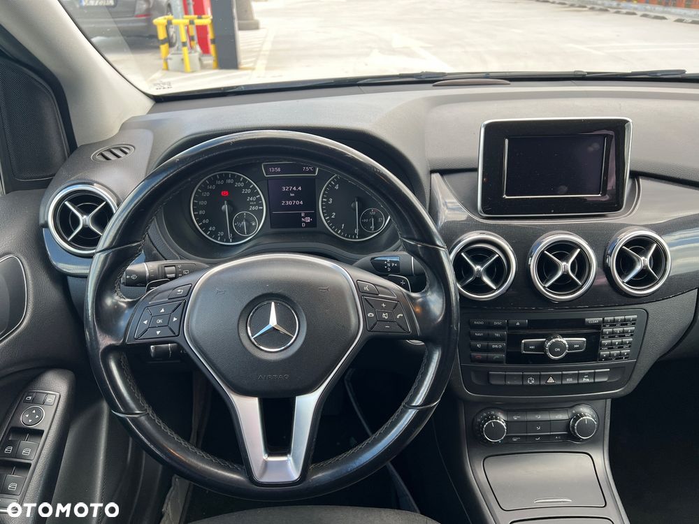 Mercedes-Benz Klasa B 200 (BlueEFFICIENCY) 7G-DCT - 13