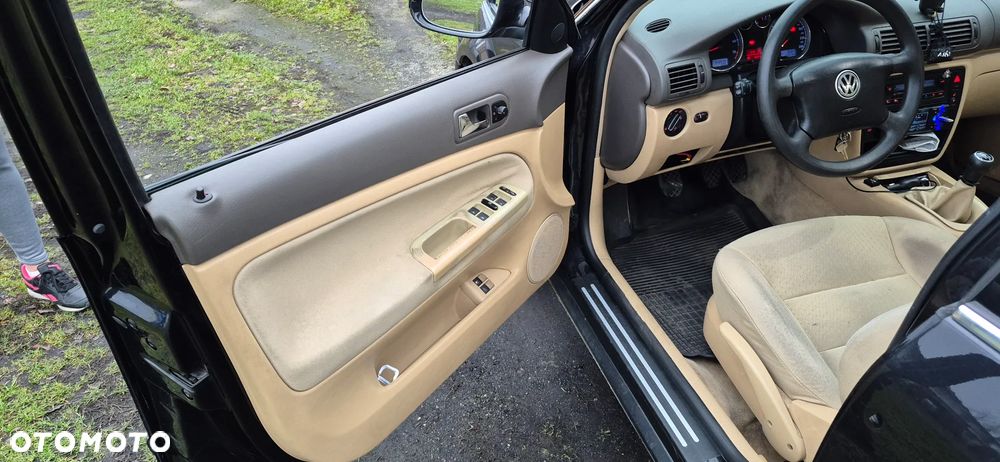 Volkswagen Passat 2.0 Comfortline - 11