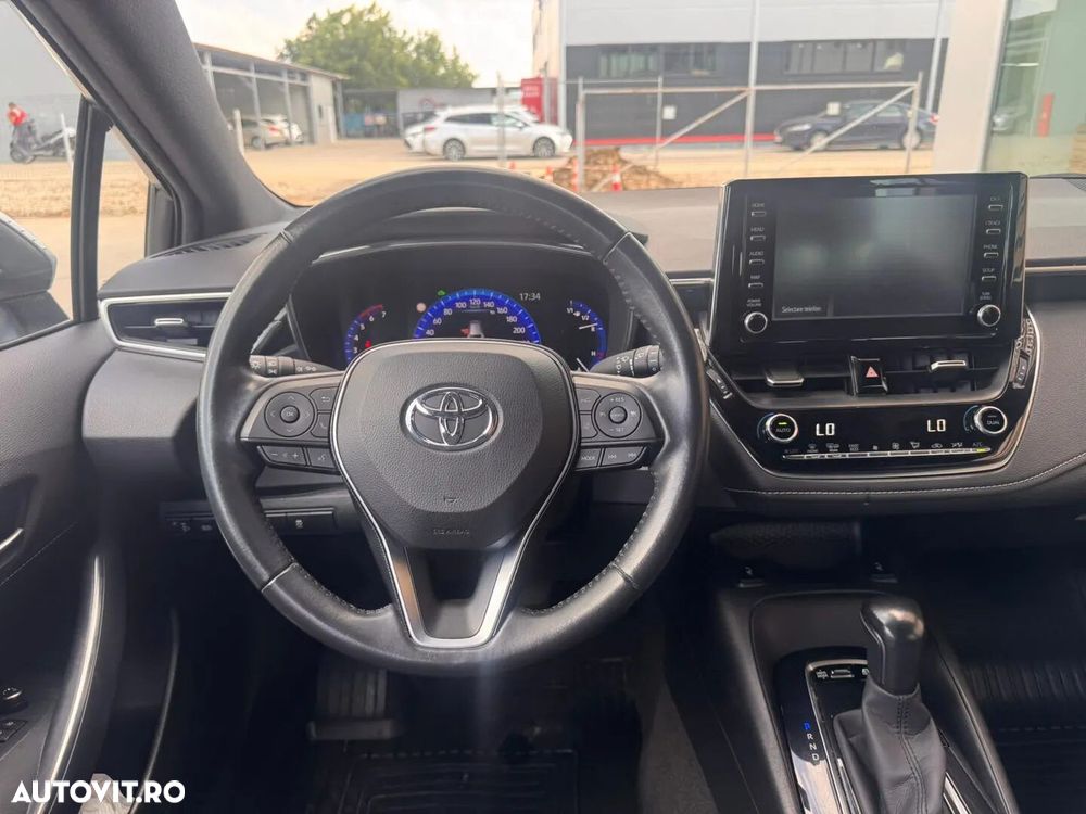 Toyota Corolla - 17