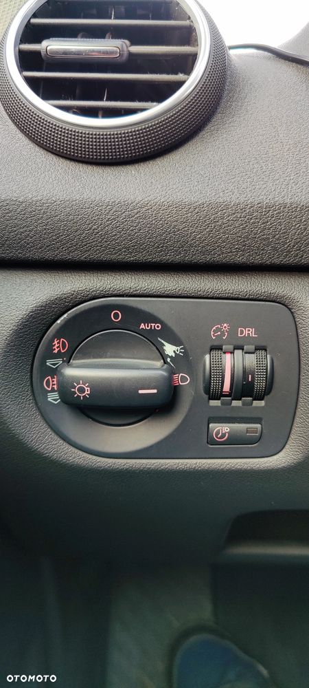 Audi A3 Sportback 2.0 TDI Ambiente S tronic - 17