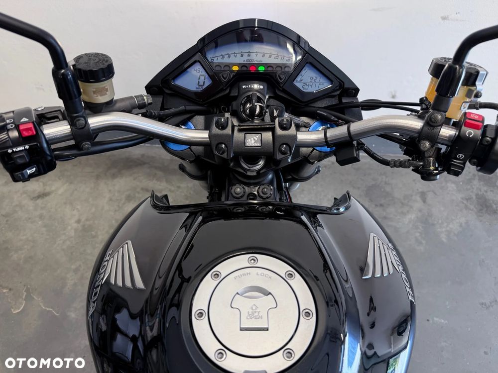 Honda CB - 9