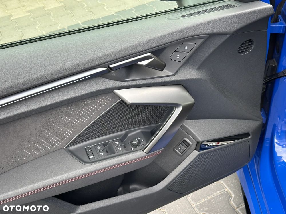 Audi RS3 Sportback - 11