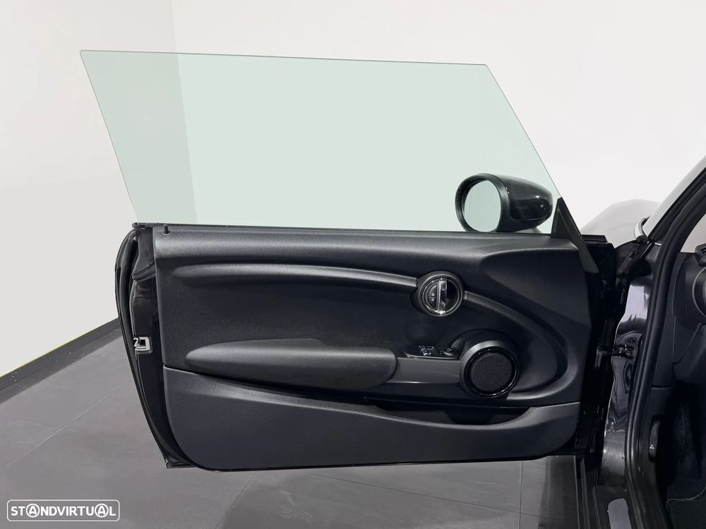 MINI 3 Portas One Sport Edition - 17