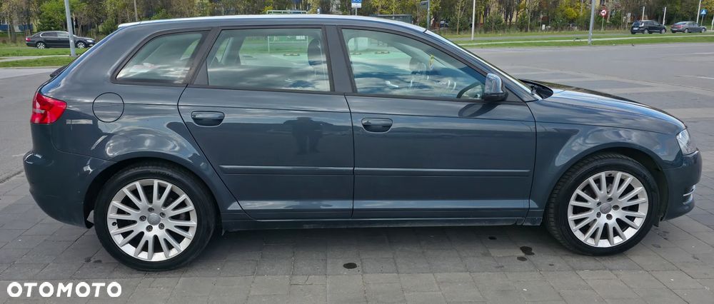 Audi A3 Sportback 1.6 Ambiente - 14