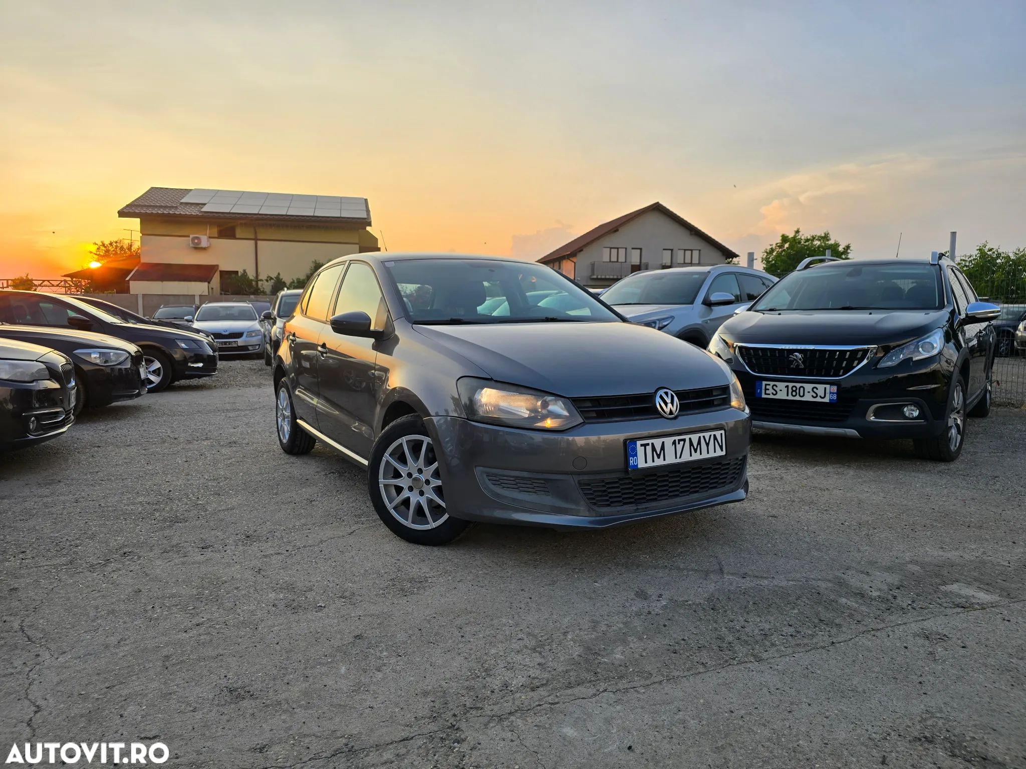 Volkswagen Polo 1.2 Trendline - 1