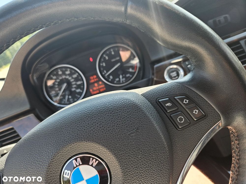 BMW Seria 3 - 24