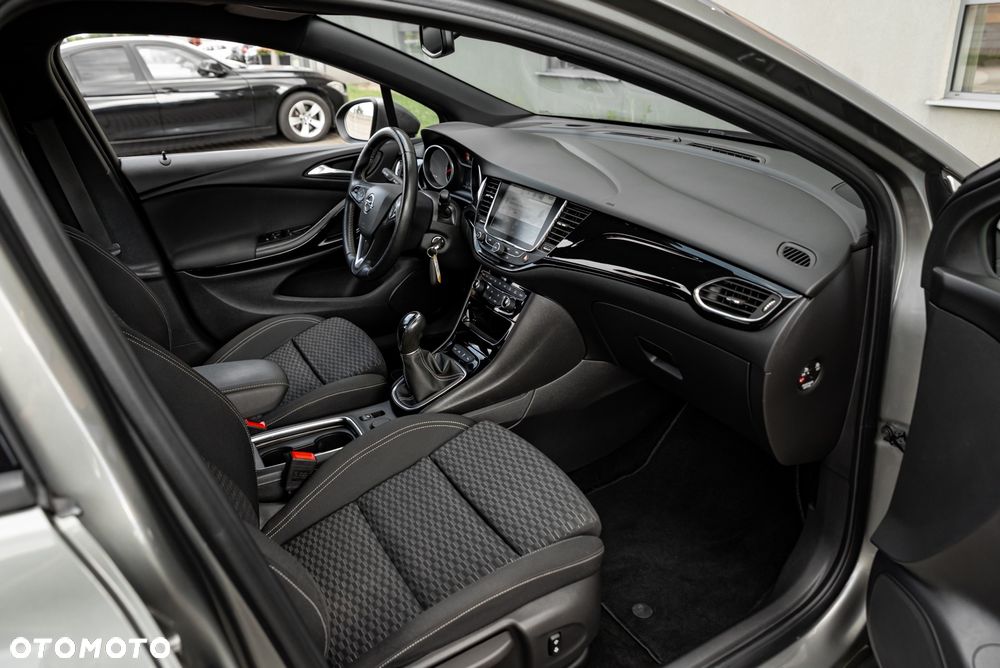 Opel Astra 1.4 Turbo Dynamic - 23