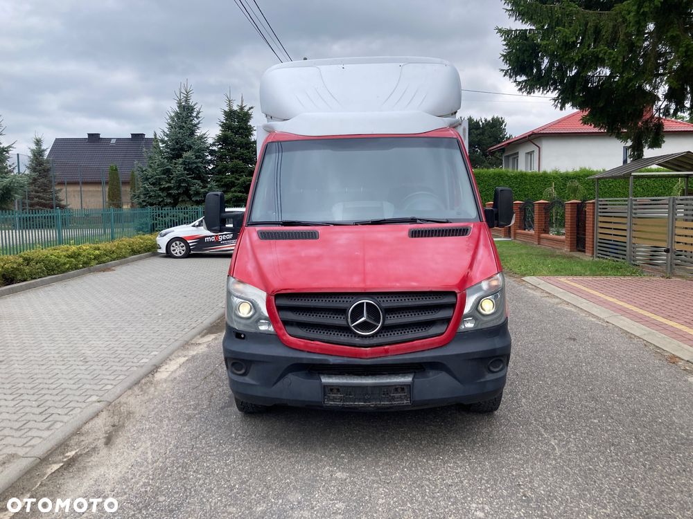 Mercedes-Benz Sprinter - 2