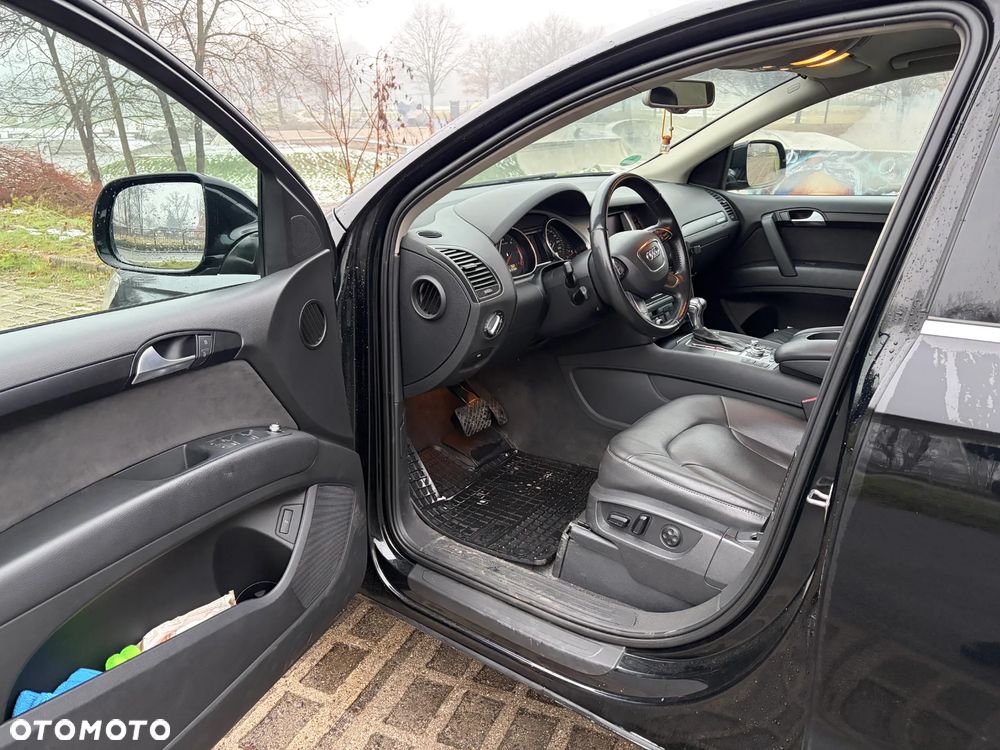 Audi Q7 3.0 TDI DPF clean diesel Quattro Tiptronic - 16