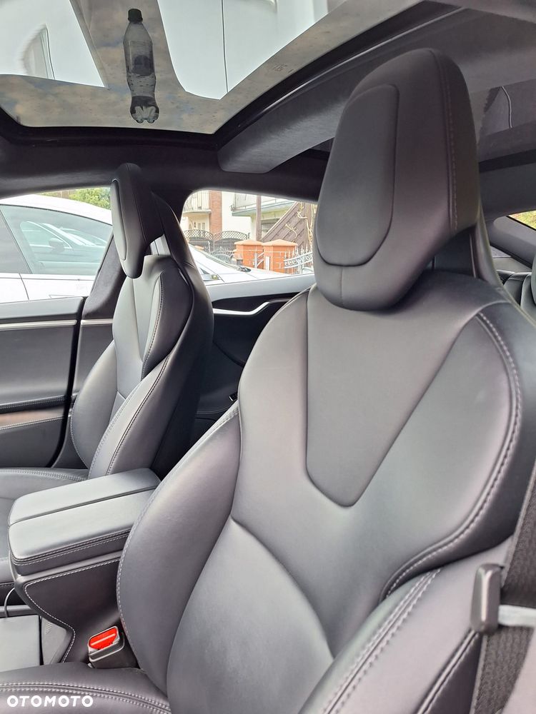 Tesla Model S - 17