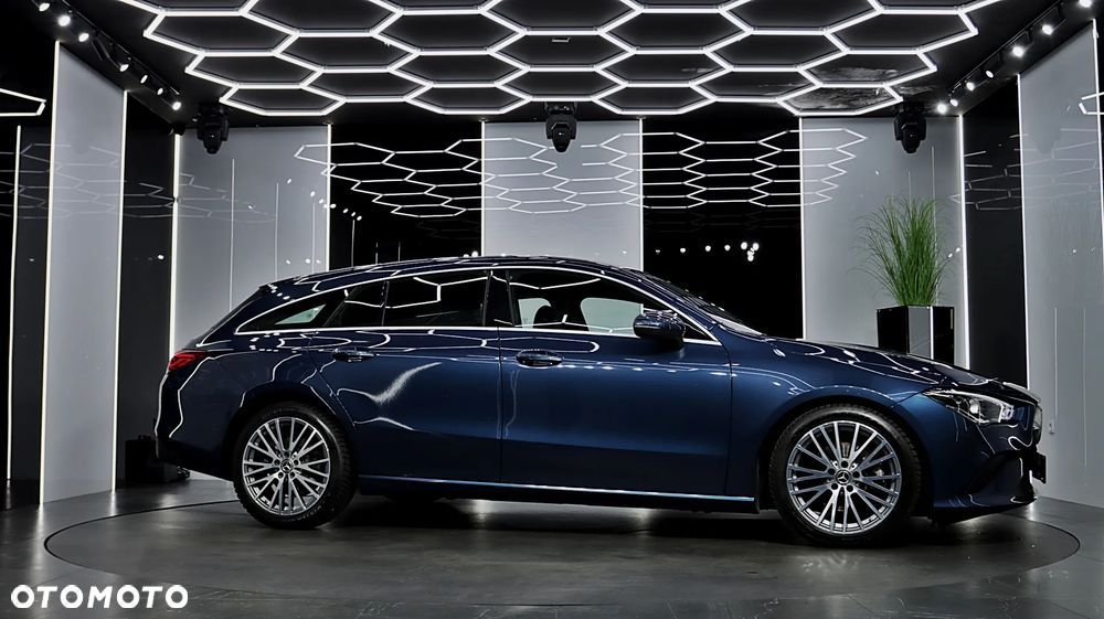 Mercedes-Benz CLA 200 d 8G-DCT - 10