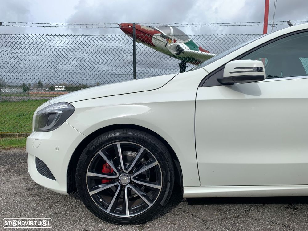 Mercedes-Benz A 180 d AMG Line - 17