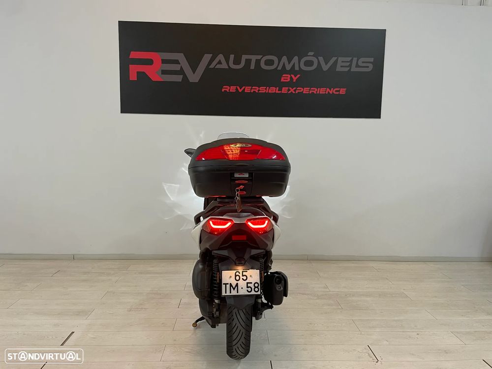 Yamaha X-Max X-MAX 300 - 4