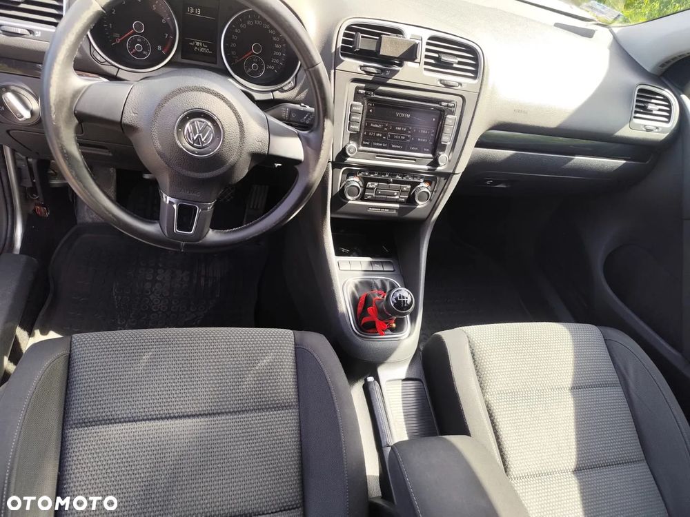 Volkswagen Golf - 6