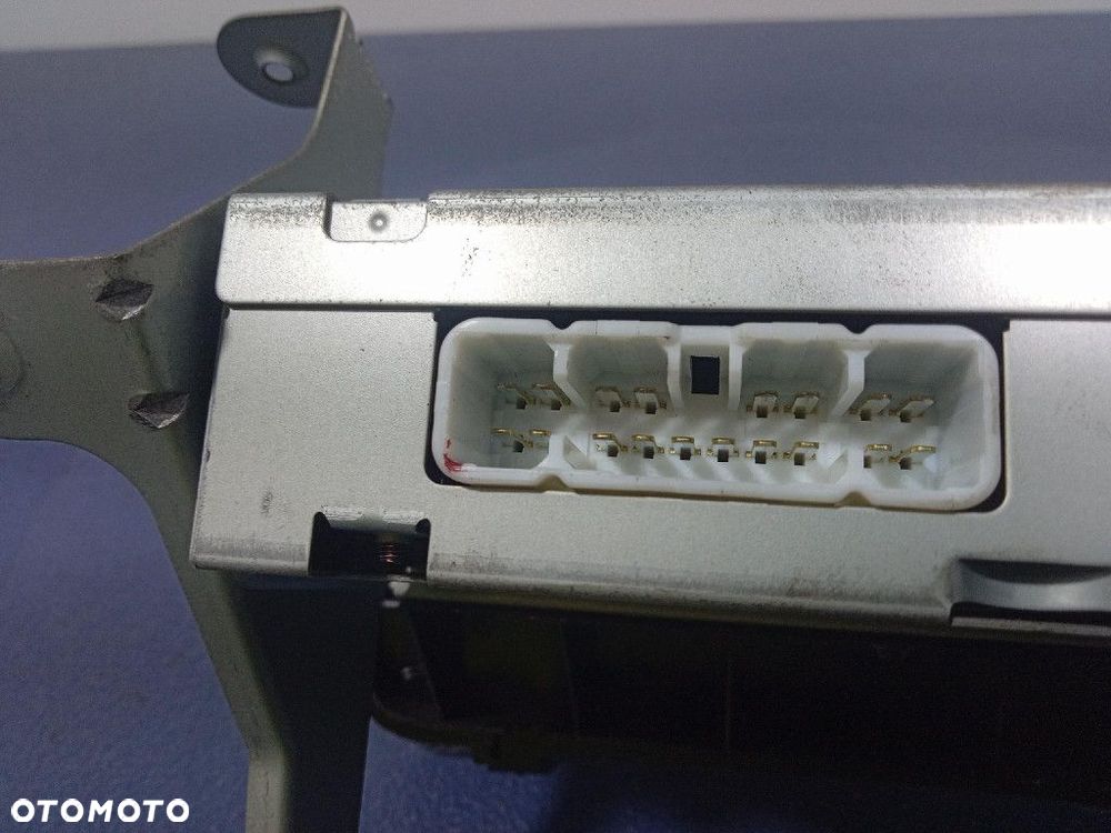 TOYOTA YARIS VERSO WYŚWIETLACZ RADIO - 6