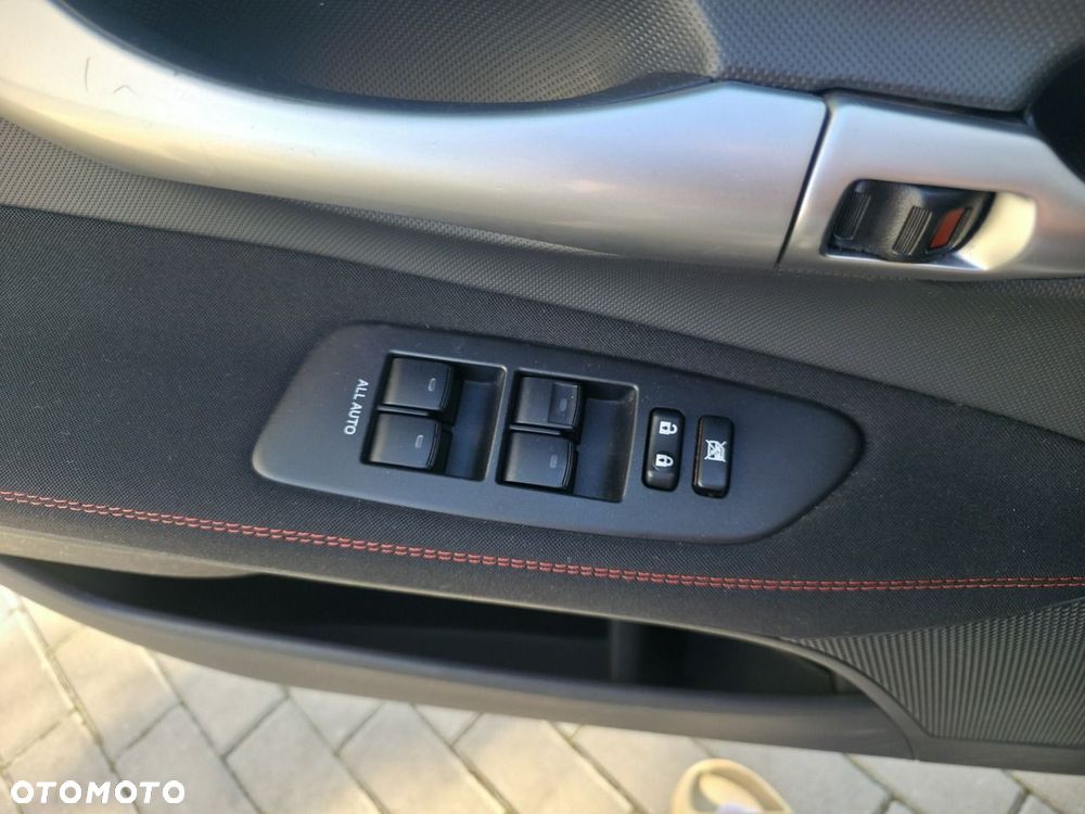 Toyota Auris - 23