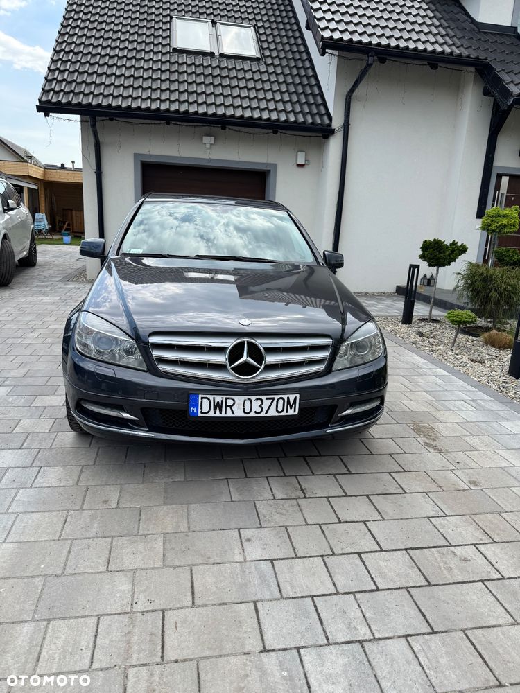 Mercedes-Benz Klasa C 220 CDI BlueEff 4-Matic Avantgarde - 2