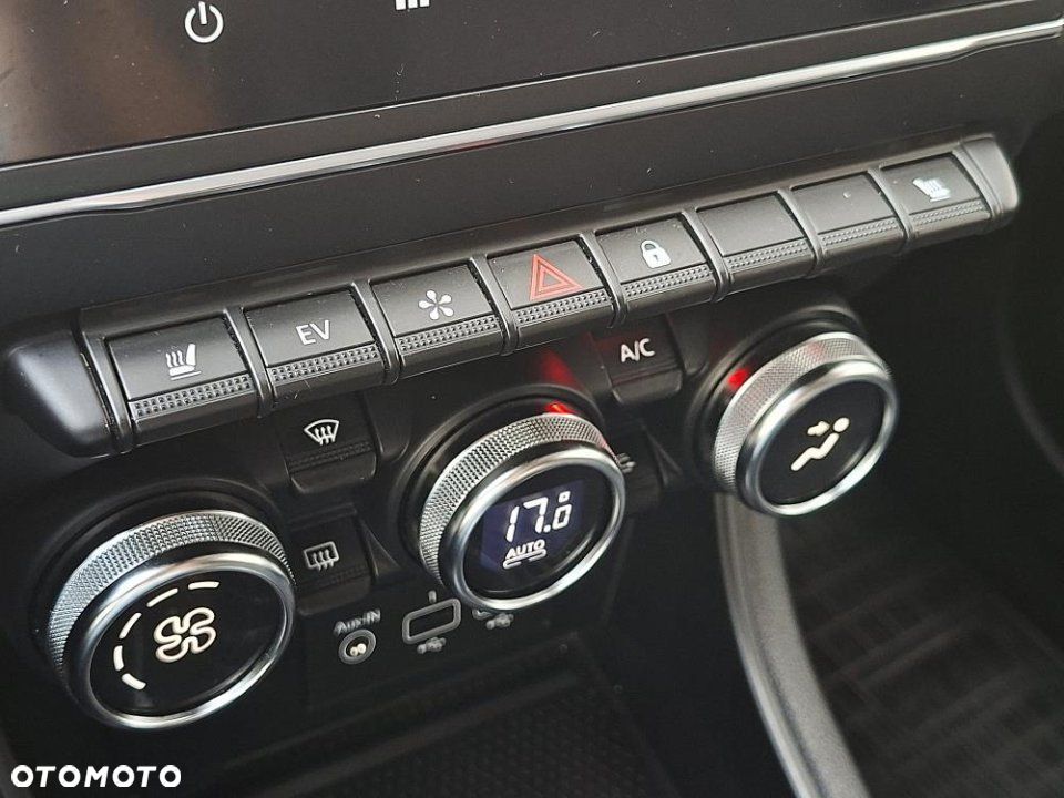 Renault Captur - 28